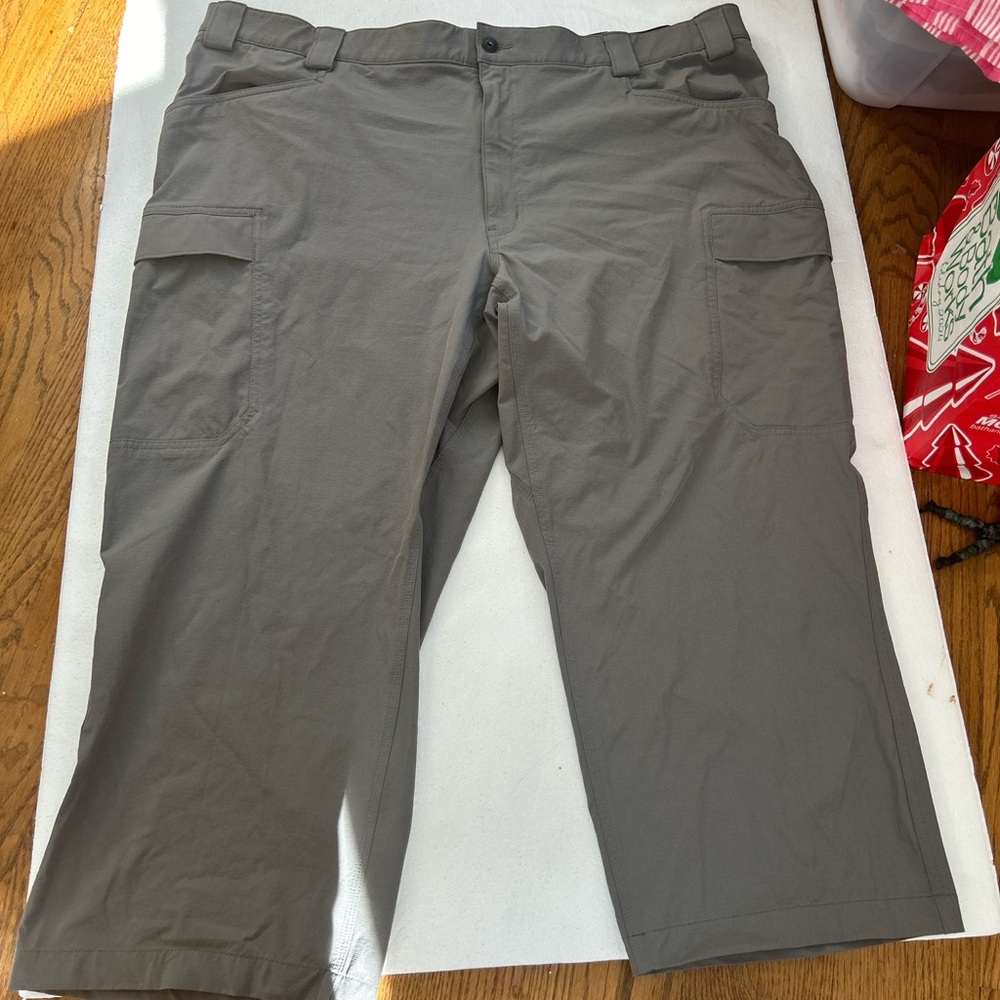 Duluth trading co armachillo Gray cargo pants 46 SHORT hiking outdoors #cargo